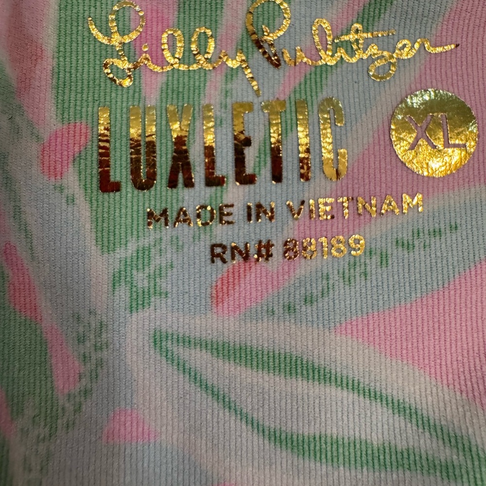 Luxletic top by Lilly Pulitzer. Size XL - Picture 4 of 6